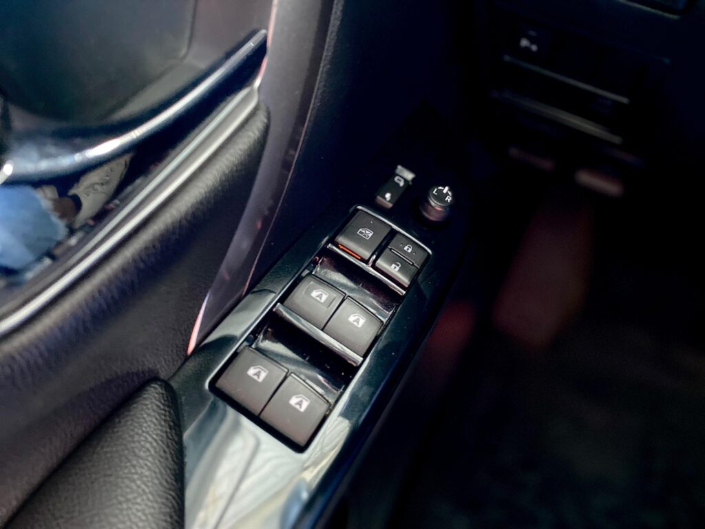 TOYOTA HILUX SW4 2.7 SRV AUTOMÁTICO 7 LUGARES 2021/2021