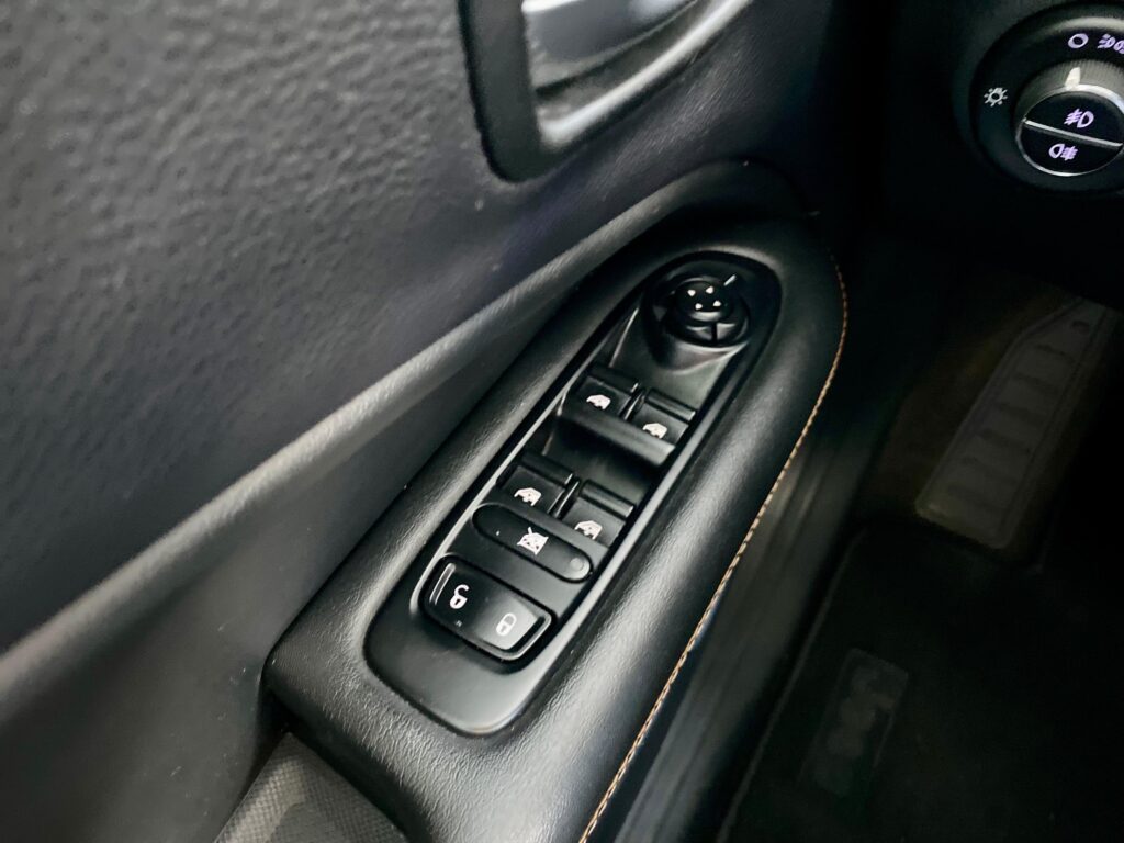 JEEP COMPASS LGTD 2.0 AUTOMÁTICO 2017/2018