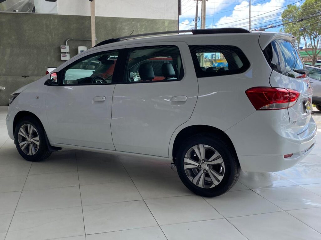 CHEVROLET SPIN 1.8 PREMIER FLEX 2023/2024