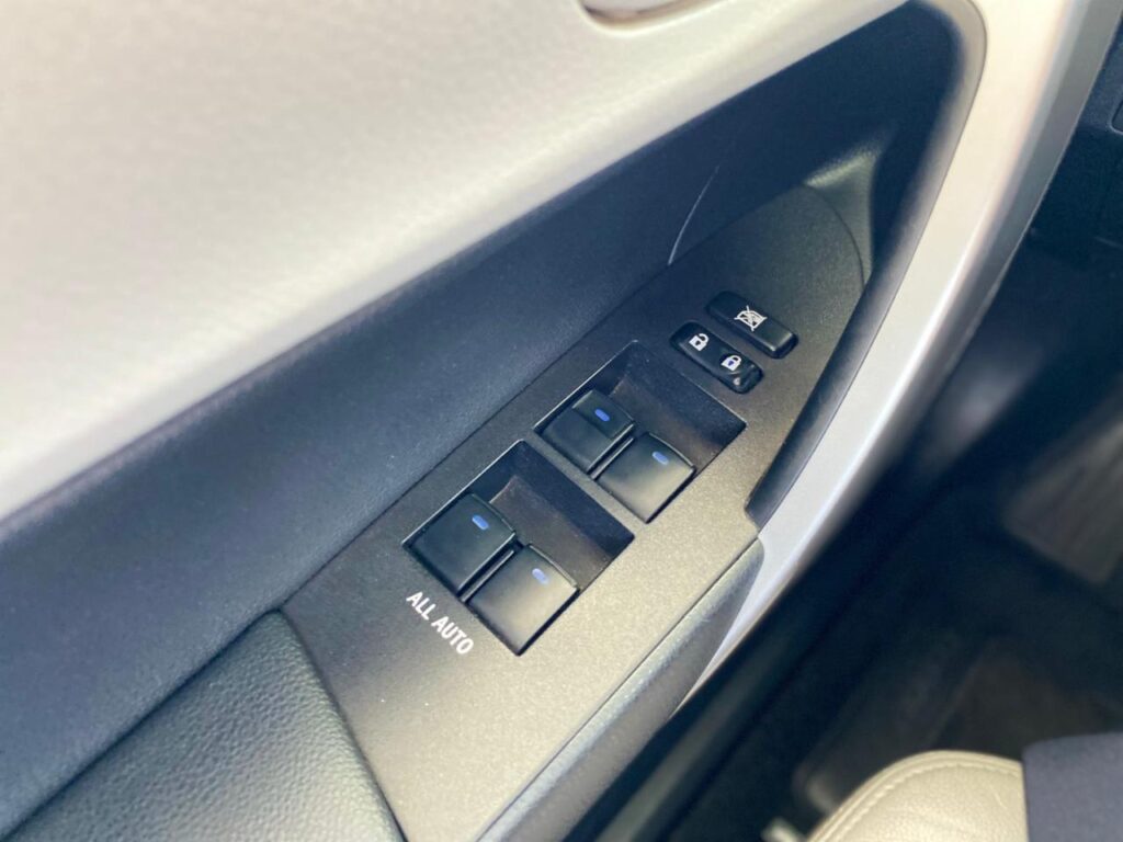 TOYOTA COROLLA XEI 2.0 FLEX AUTOMÁTICO 2014/2015