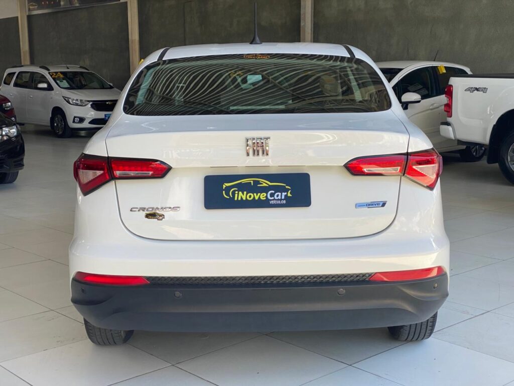FIAT CRONOS 1.3 DRIVE 2023/2024