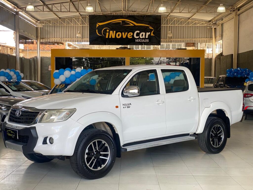 TOYOTA HILUX SR CD 4X2 FLEX AUTOMÁTICO 2015/2015