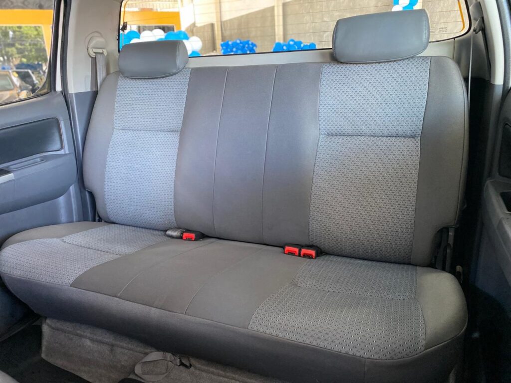 TOYOTA HILUX SR CD 4X2 FLEX AUTOMÁTICO 2015/2015