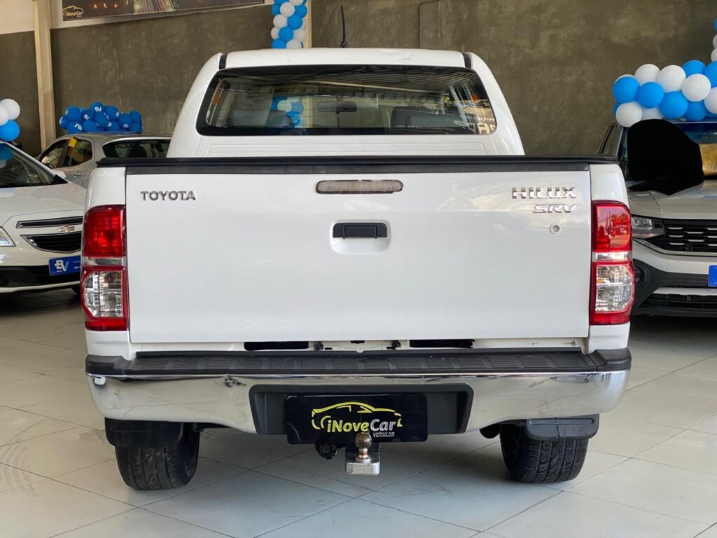 TOYOTA HILUX SR CD 4X2 FLEX AUTOMÁTICO 2015/2015