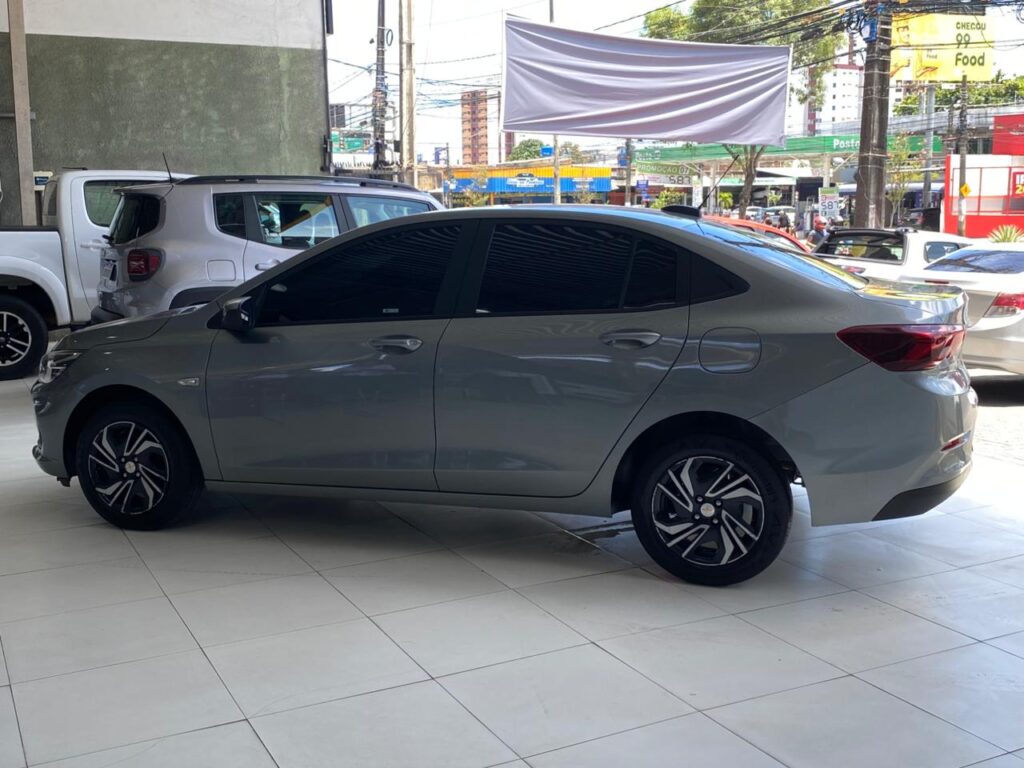CHEVROLET ONIX PLUS 1.0 MT LT2 2023/2024