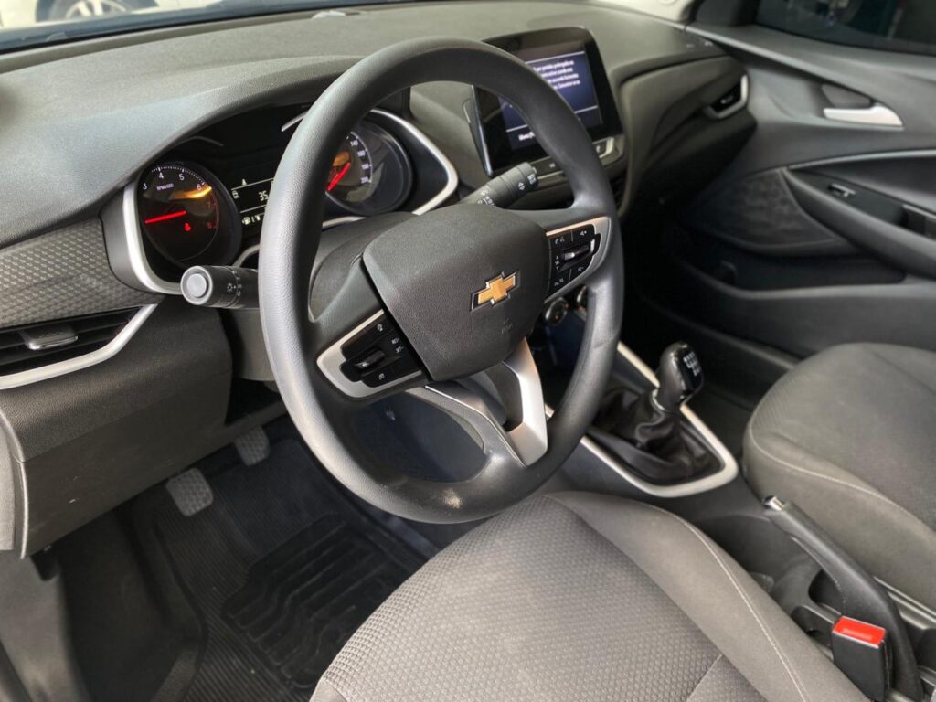 CHEVROLET ONIX PLUS 1.0 MT LT2 2023/2024