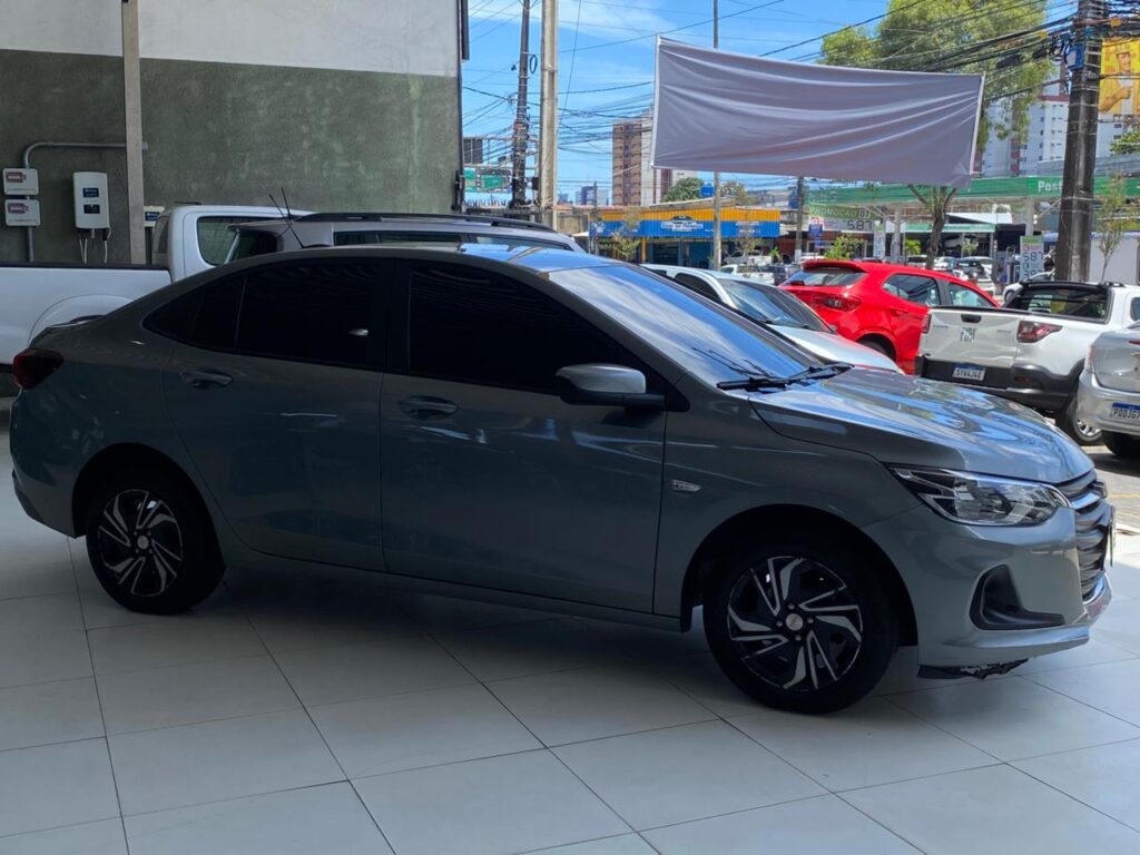 CHEVROLET ONIX PLUS 1.0 MT LT2 2023/2024