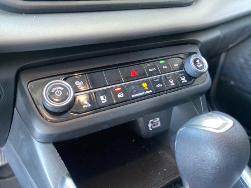 FIAT FASTBACK TURBO 200 2025/2025