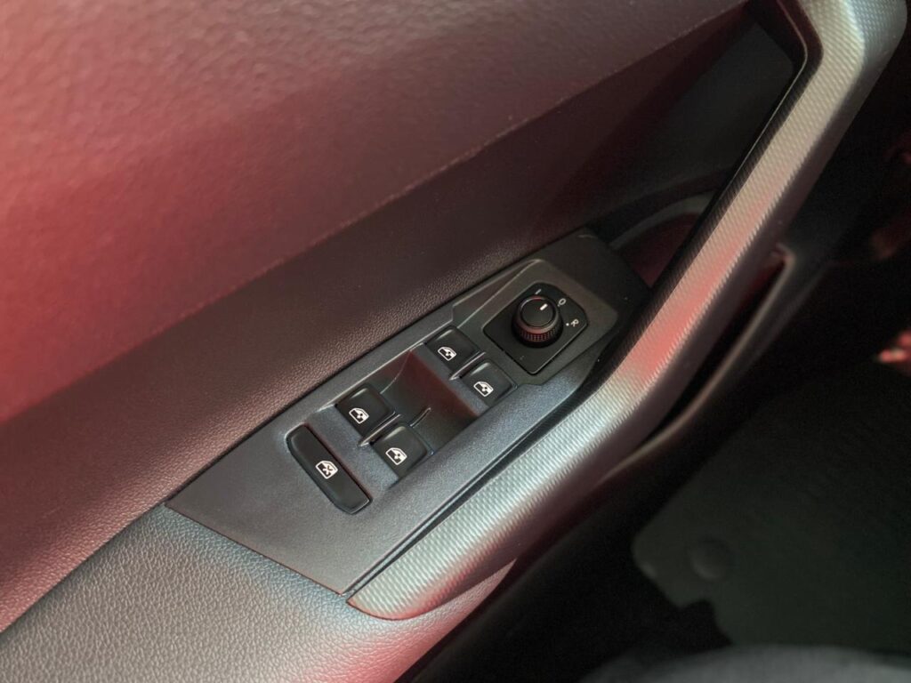 VOLKSWAGEN NIVUS SENSE TSI 2025/2026