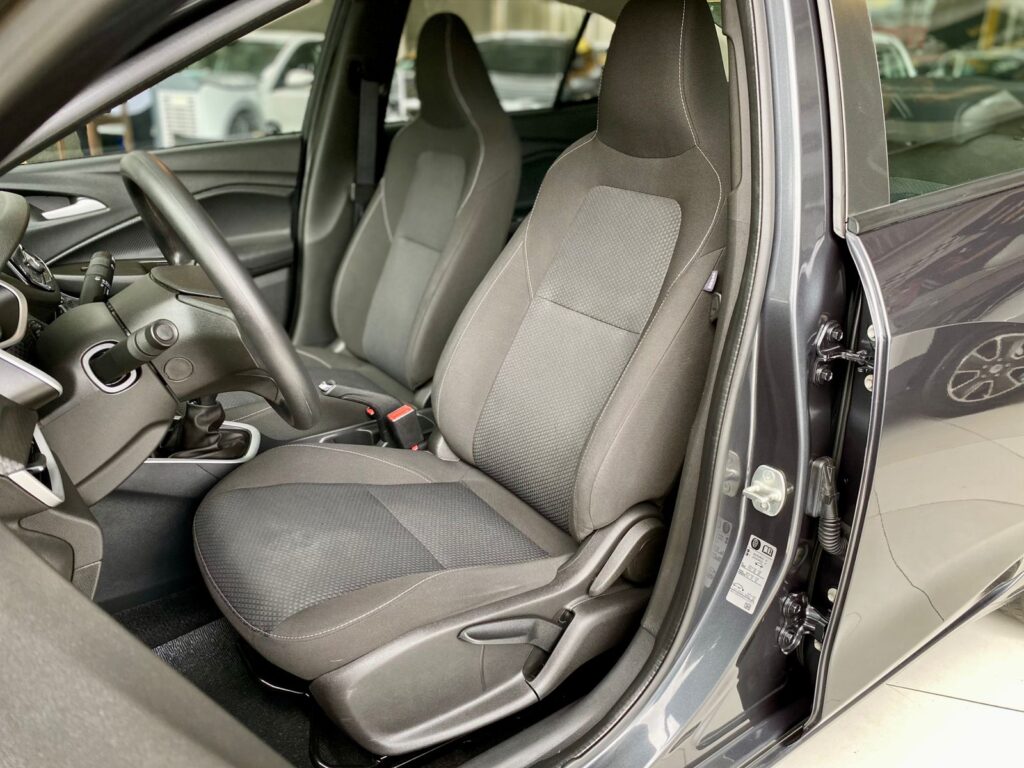 CHEVROLET ONIX PLUS 1.0 MT LT2 2024/2025
