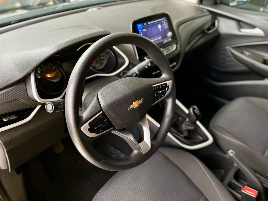 CHEVROLET ONIX PLUS 1.0 MT LT2 2024/2025