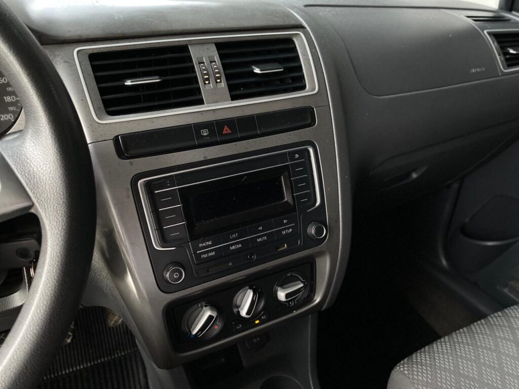 VOLKSWAGEN FOX 1.0 TRENDLINE 2016/2017