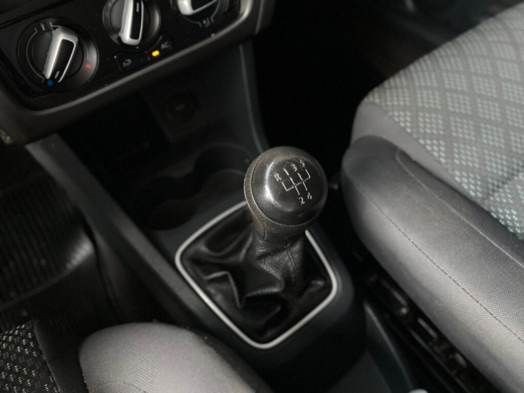 VOLKSWAGEN FOX 1.0 TRENDLINE 2016/2017