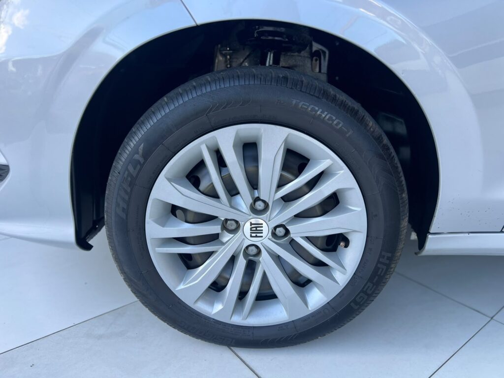 FIAT CRONOS 1.3 DRIVE AUTOMÁTICO 2024/2025