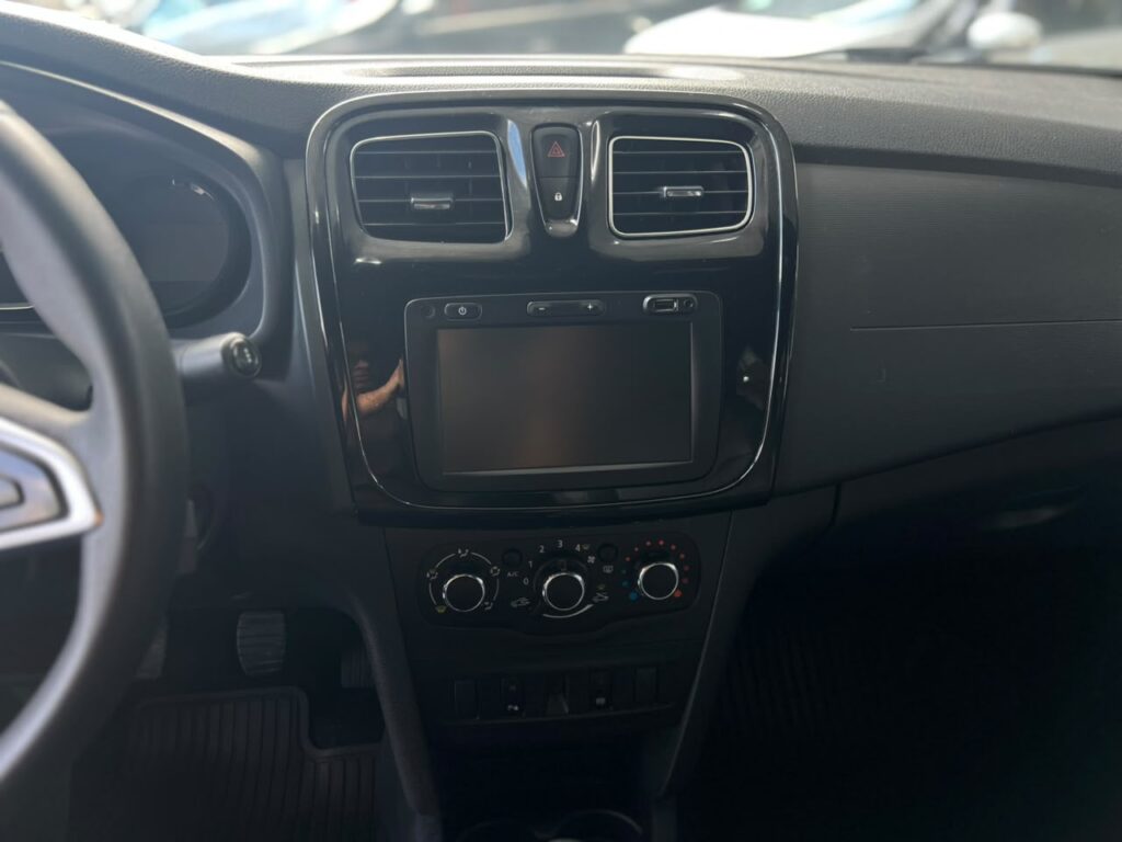 RENAULT LOGAN ZEN 1.0 MT 2022/2023